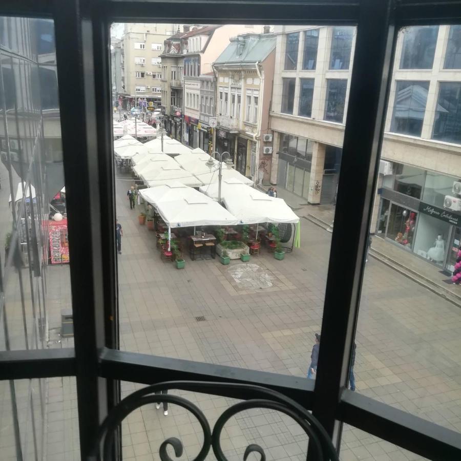 Appartamento Suvi Centar Ni Esterno foto