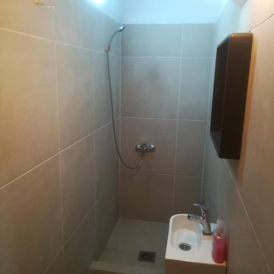 Appartamento Suvi Centar Ni Esterno foto