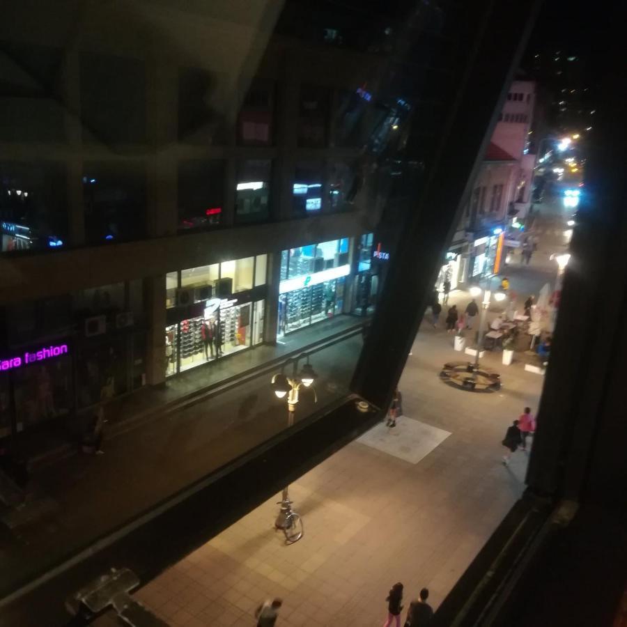 Appartamento Suvi Centar Ni Esterno foto