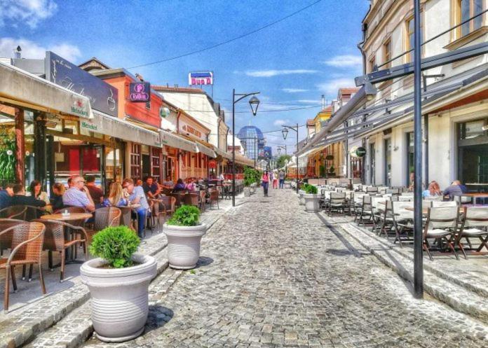 Appartamento Suvi Centar Ni Esterno foto